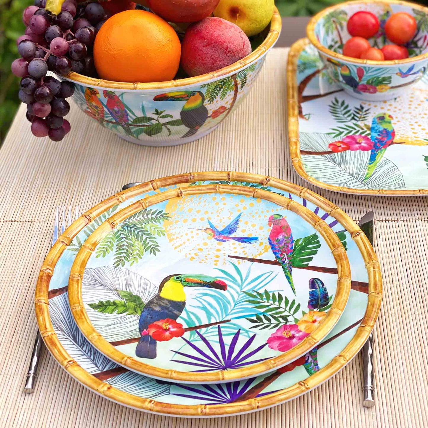 Groot eetbord in melamine met toekans - Ø 28 cm
