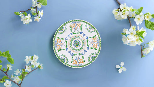 Met hun nieuwe collectie Evora nodigt Les Jardins de la Comtesse de mediterrane zomer aan tafel