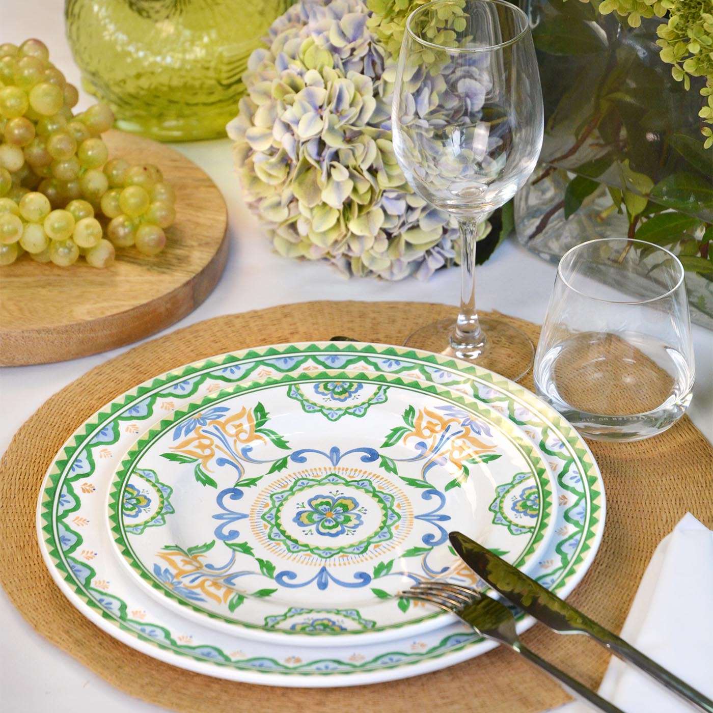 Klein_plat_dessertbord_van_melamine_Evora_-_22_cm_-_1400_x_1400 Foto van de gedekte tafel