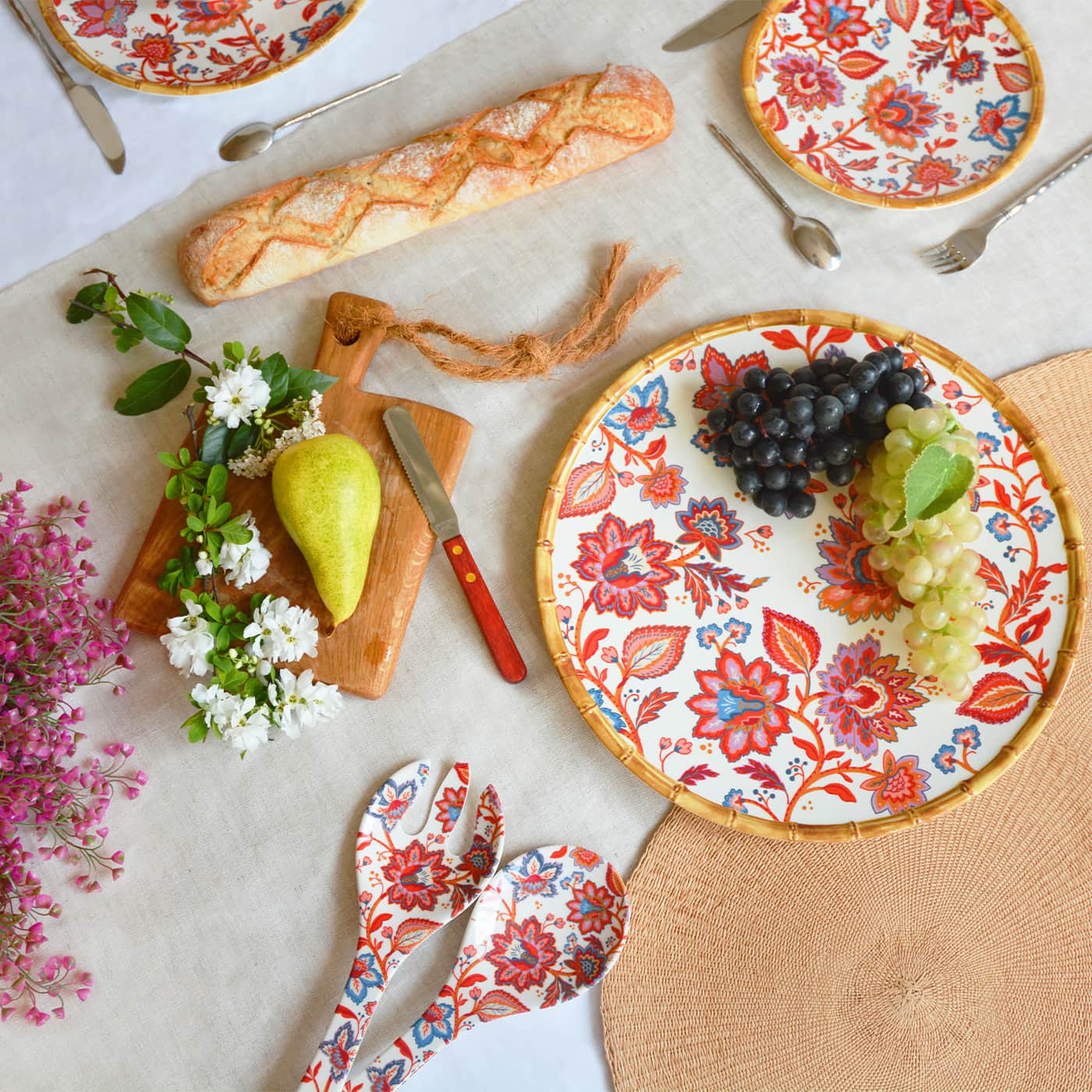 Ronde serveerschaal van melamine met Indiase bloemen - Ø 35,5 cm