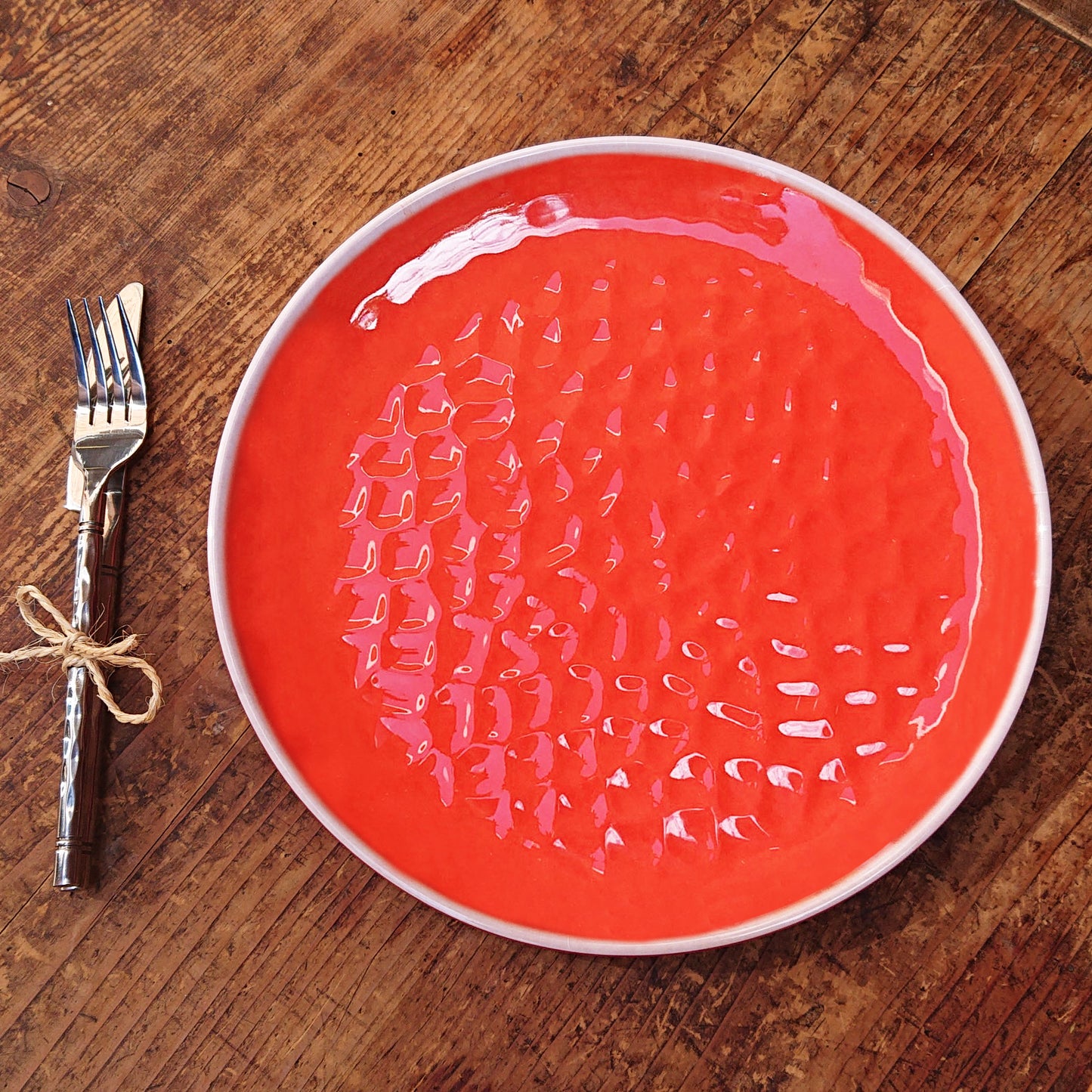 Groot plat bord van 27 cm van pure melamine - Rood. 2 stukken