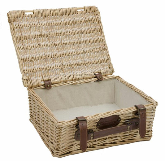 Lege picknickmand met stoffen bekleding