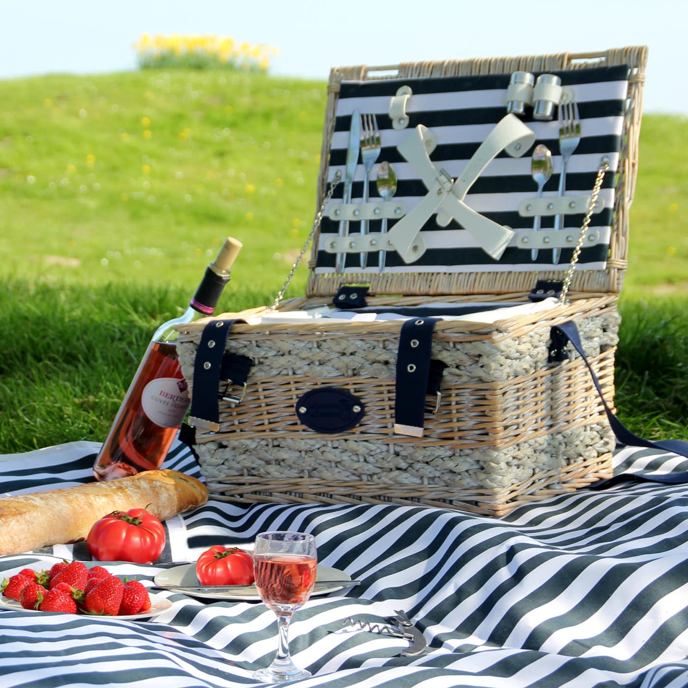 Rieten picknickmand voor 2, wilgenmandmandensets met geïsoleerd Rieten picknickmand voor 2, wilgenmandmandensets met geïsoleerd