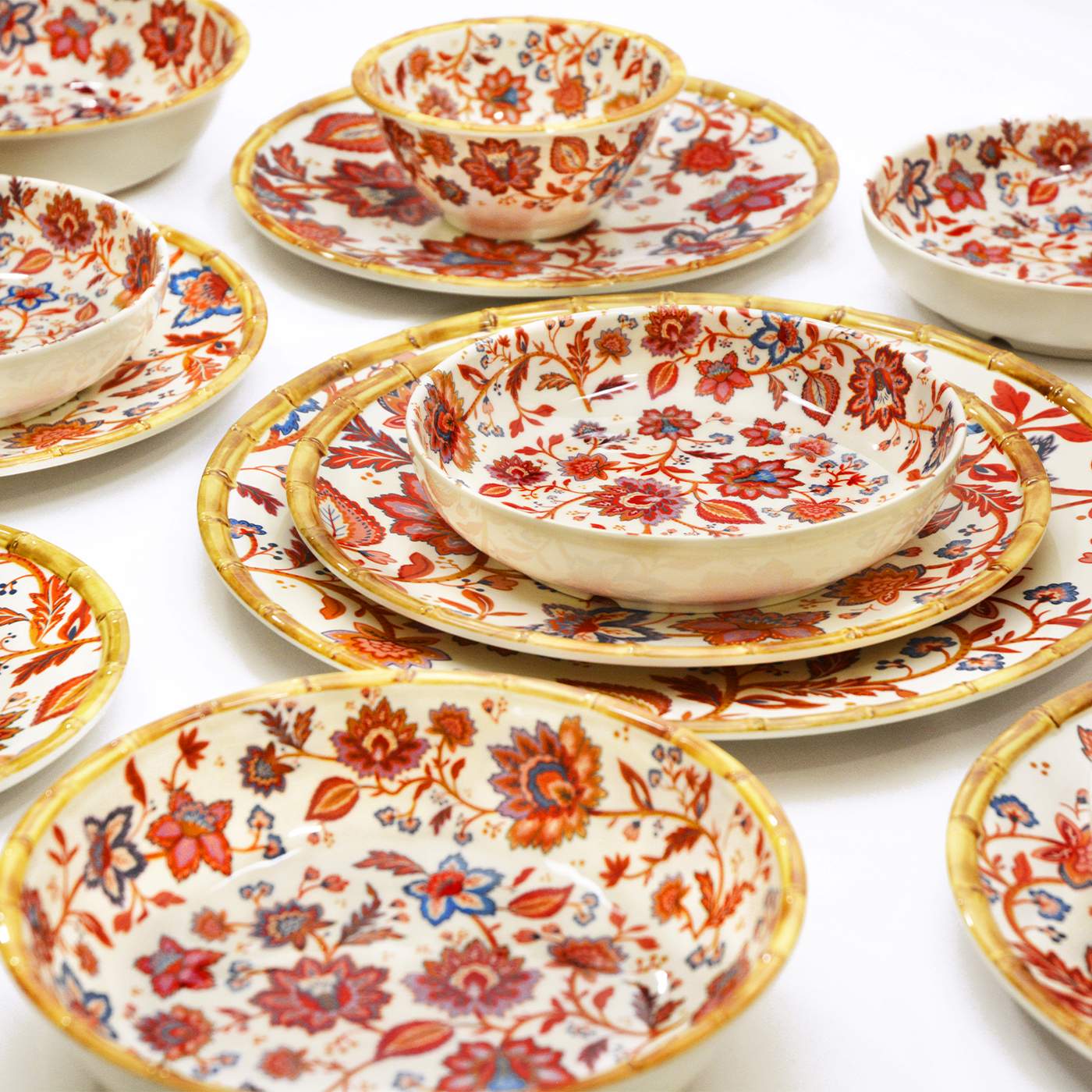 Groot melamine dienblad met handgrepen met Indiase bloemen - 50 x 36 x 5 cm